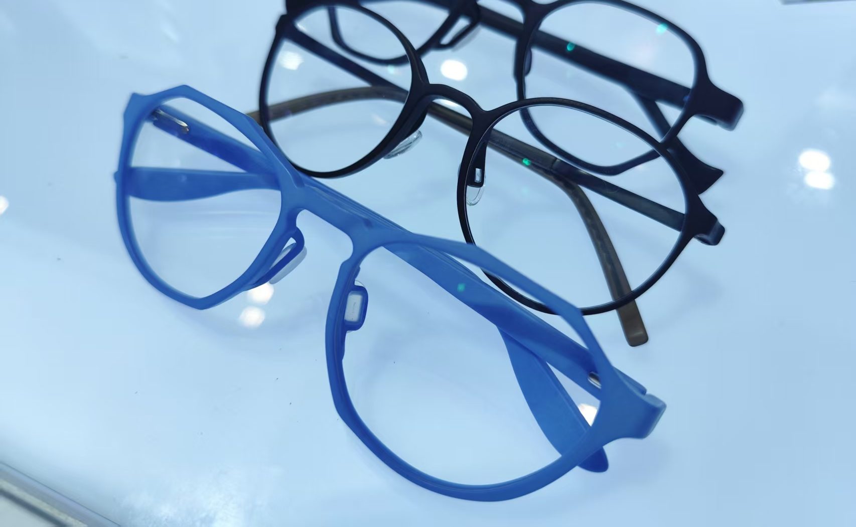 3D printed eyeglasses with selective laser sintering SLS technology