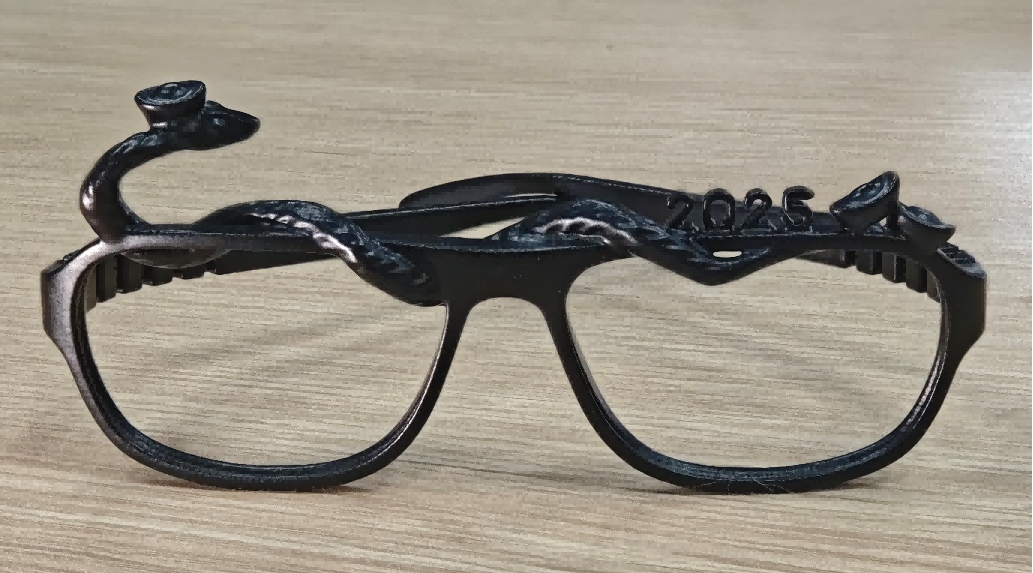 eyeglasses 3D printed with Precimid1190